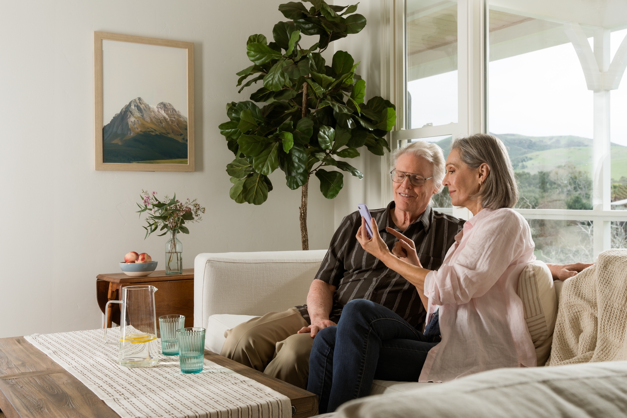 couple using cell phone